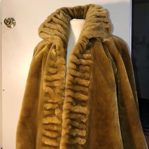 FUR COAT